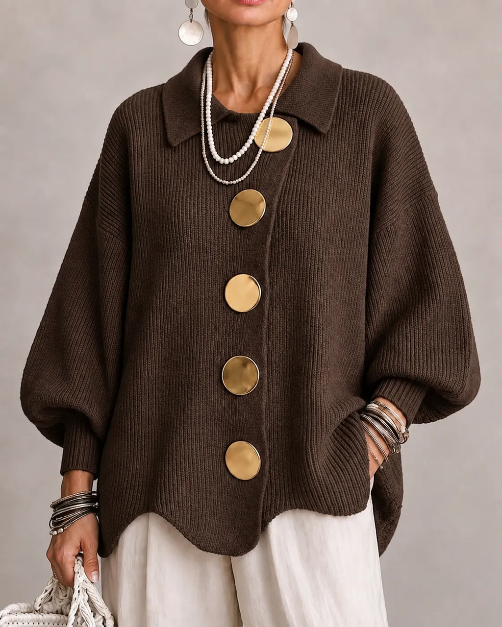 Elara | Cardigan Oversize en Maille à Boutons Dorés