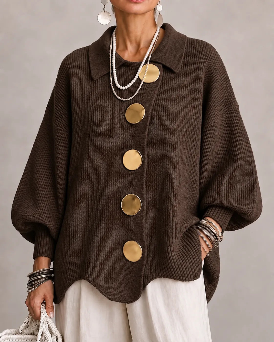 Elara | Cardigan Oversize en Maille à Boutons Dorés