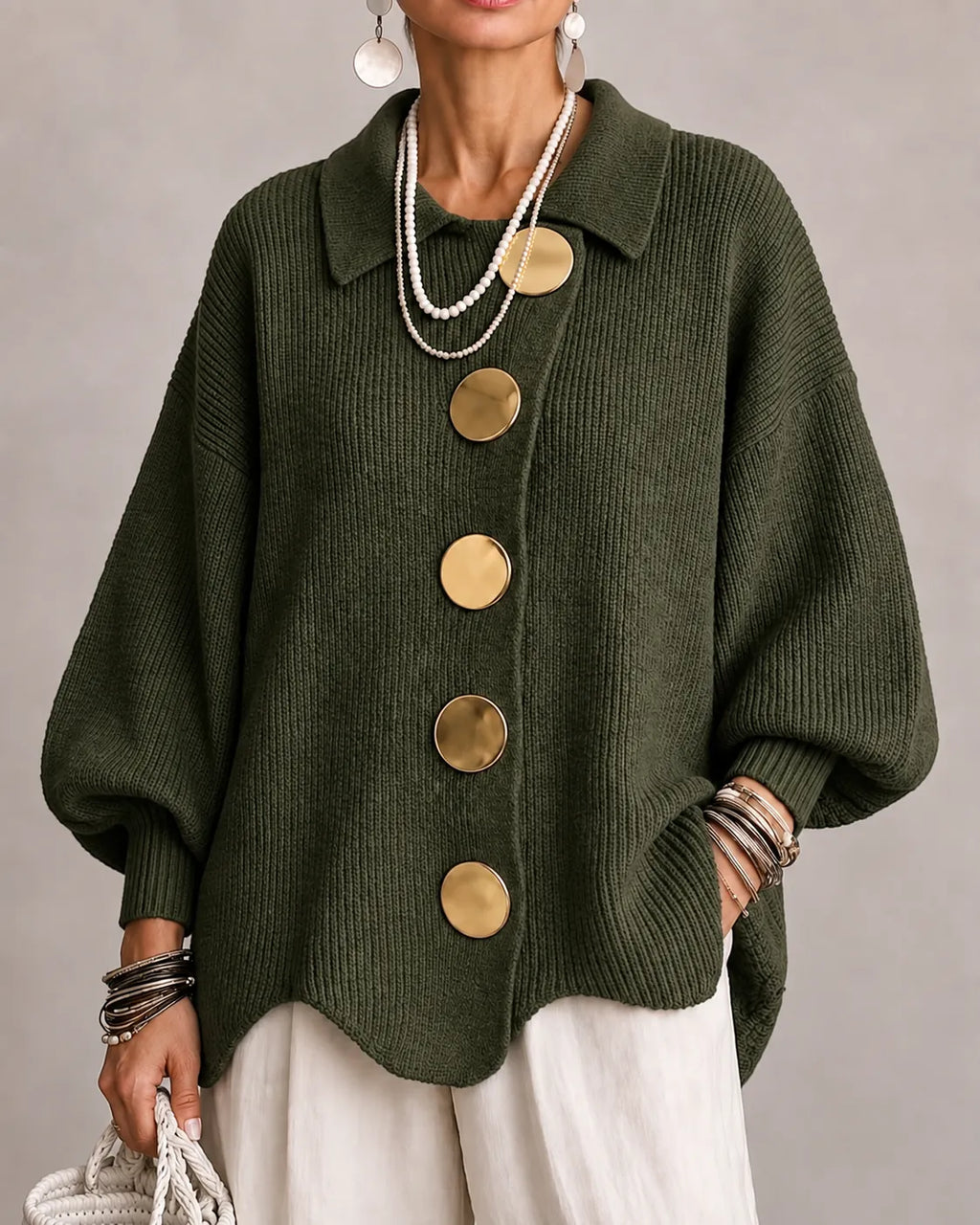 Elara | Cardigan Oversize en Maille à Boutons Dorés