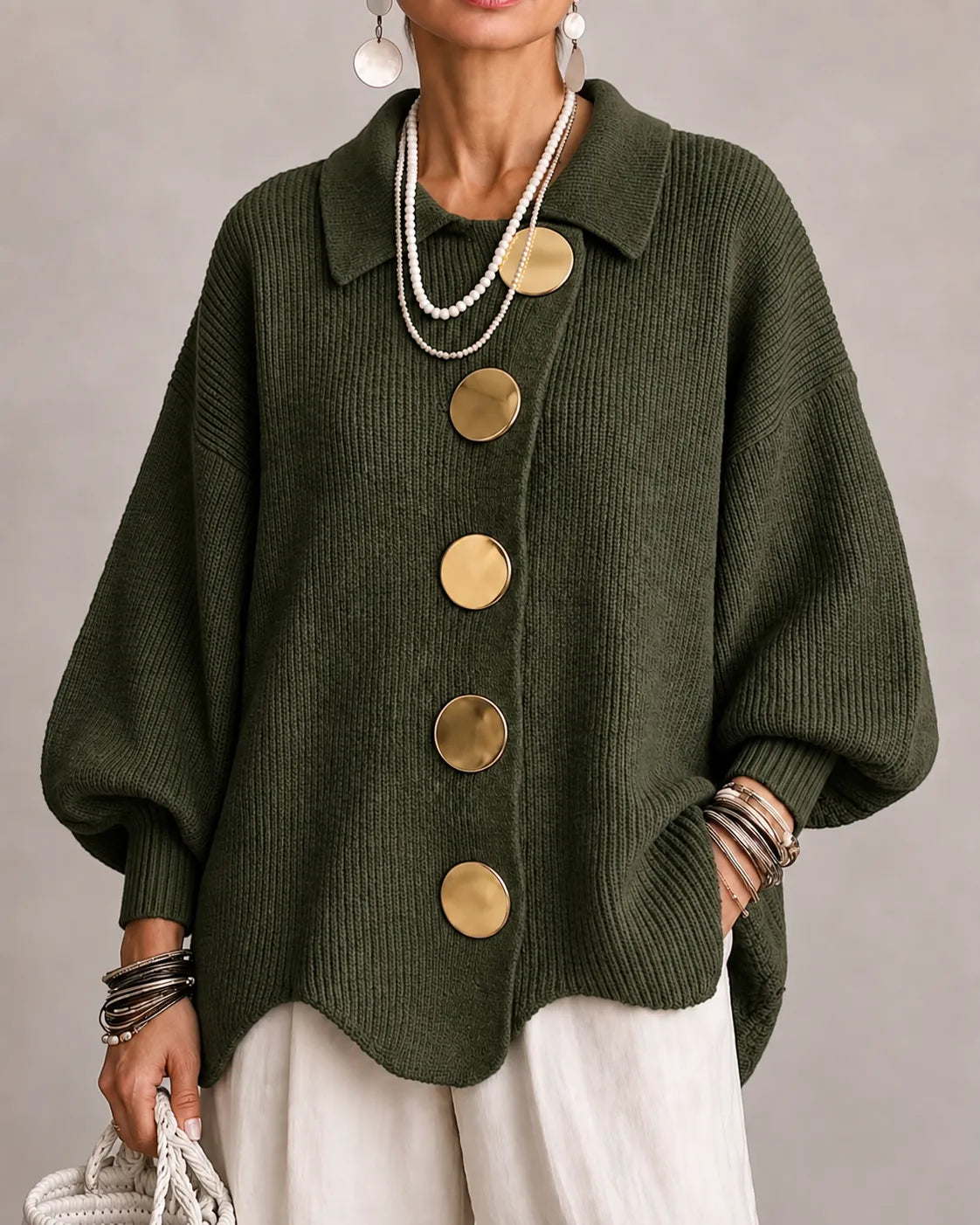Elara | Cardigan Oversize en Maille à Boutons Dorés