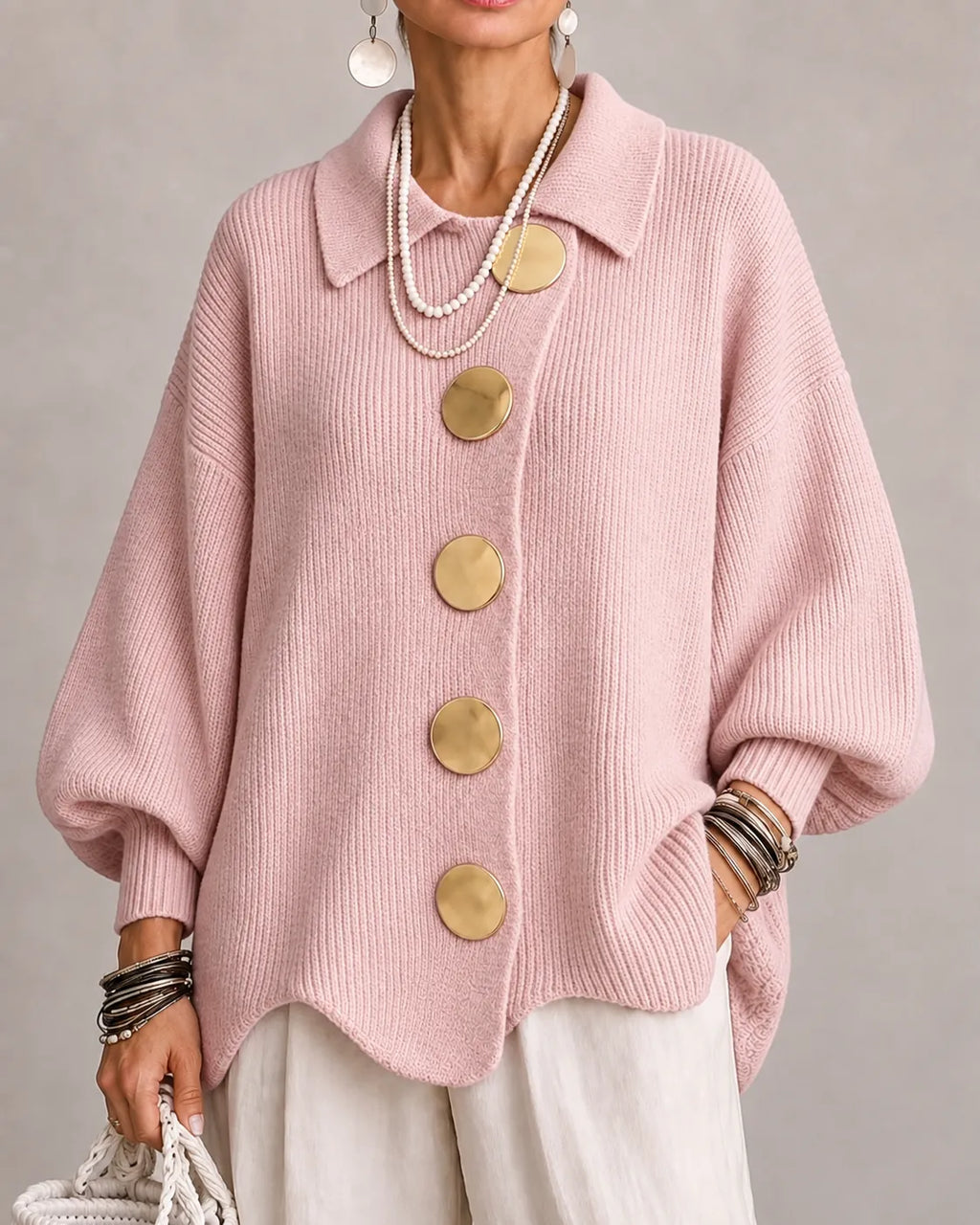 Elara | Cardigan Oversize en Maille à Boutons Dorés