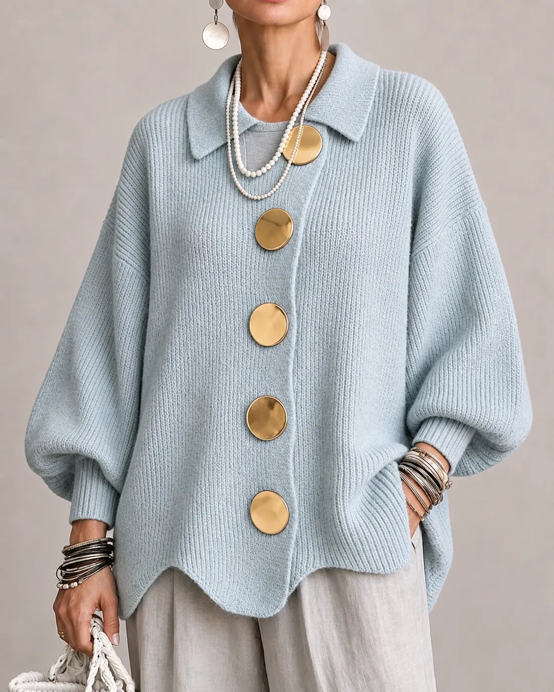Elara | Cardigan Oversize en Maille à Boutons Dorés